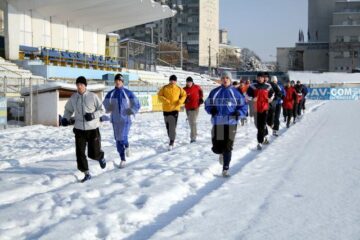 Handbaliștii suceveni „rup” zăpada de pe Areni