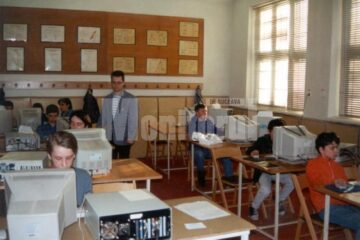 Din nou la școală
