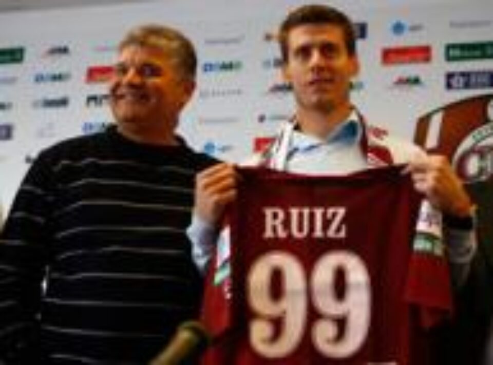 Andone, alături de Diego Ruiz