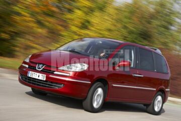 Peugeot 807, prieten de familie