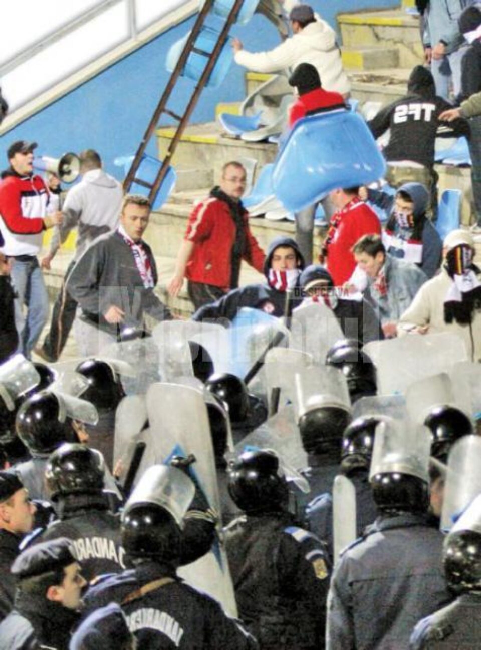 Gata cu bătăile: Legea antiviolență din sport a fost promulgată