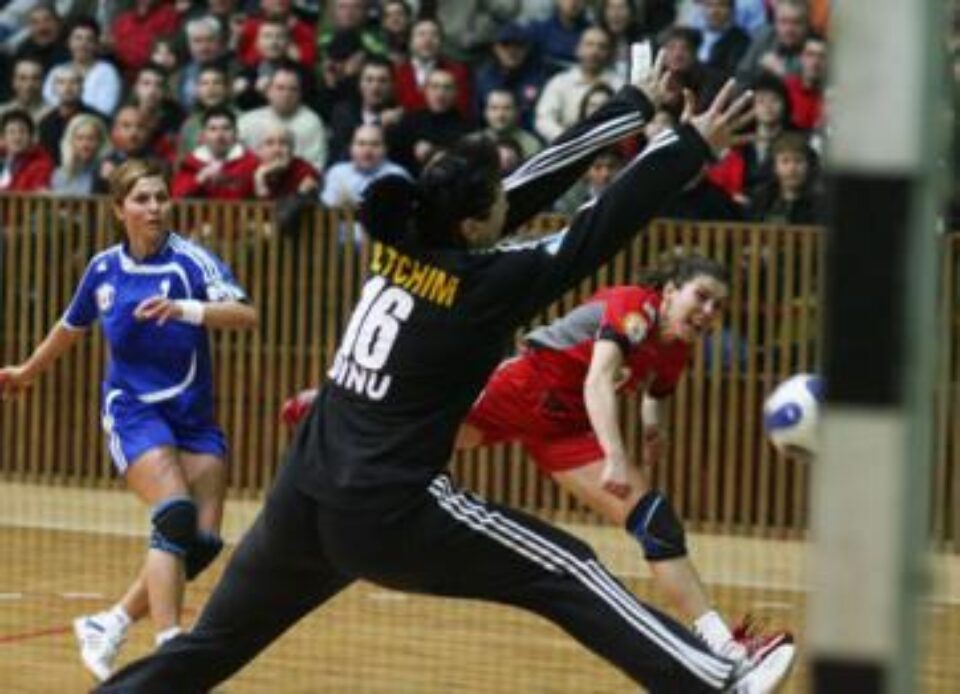 Oltchim și Rulmentul, un meci tensionat și declarații pe măsură Oltchim și Rulmentul, un meci tensionat și declarații pe măsură