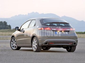 Honda Civic(ea) cu vino încoa