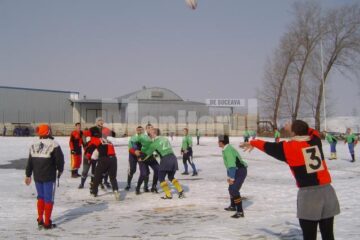 Zăpada este o piedică pentru jucătorii de rugby