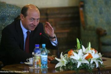 Băsescu și cele opt dosare