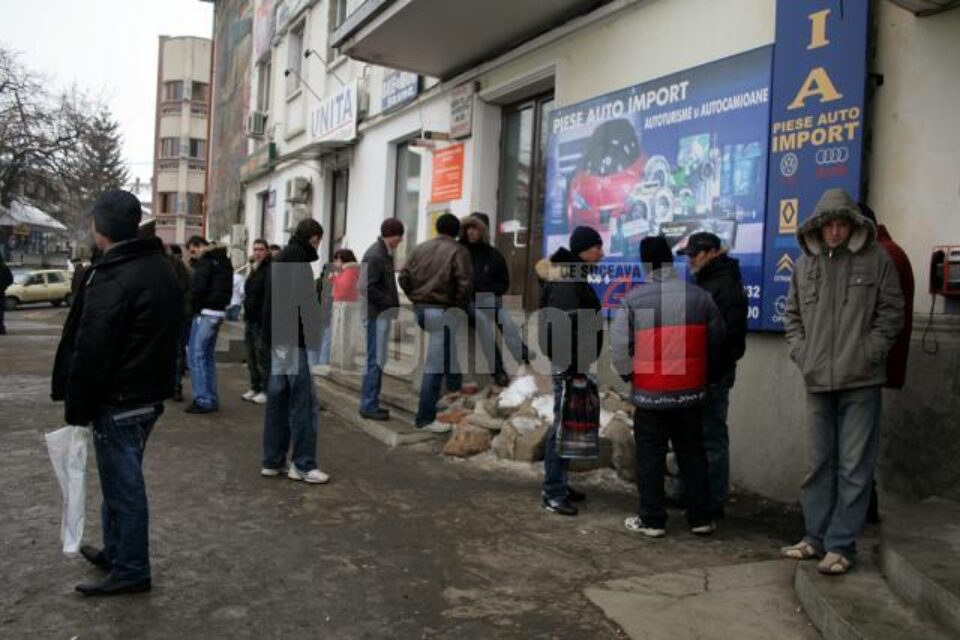 Vor la volan: Permisul de conducere, „act obligatoriu” pentru suceveni