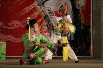 O picătură de cultură chinezească în Suceava