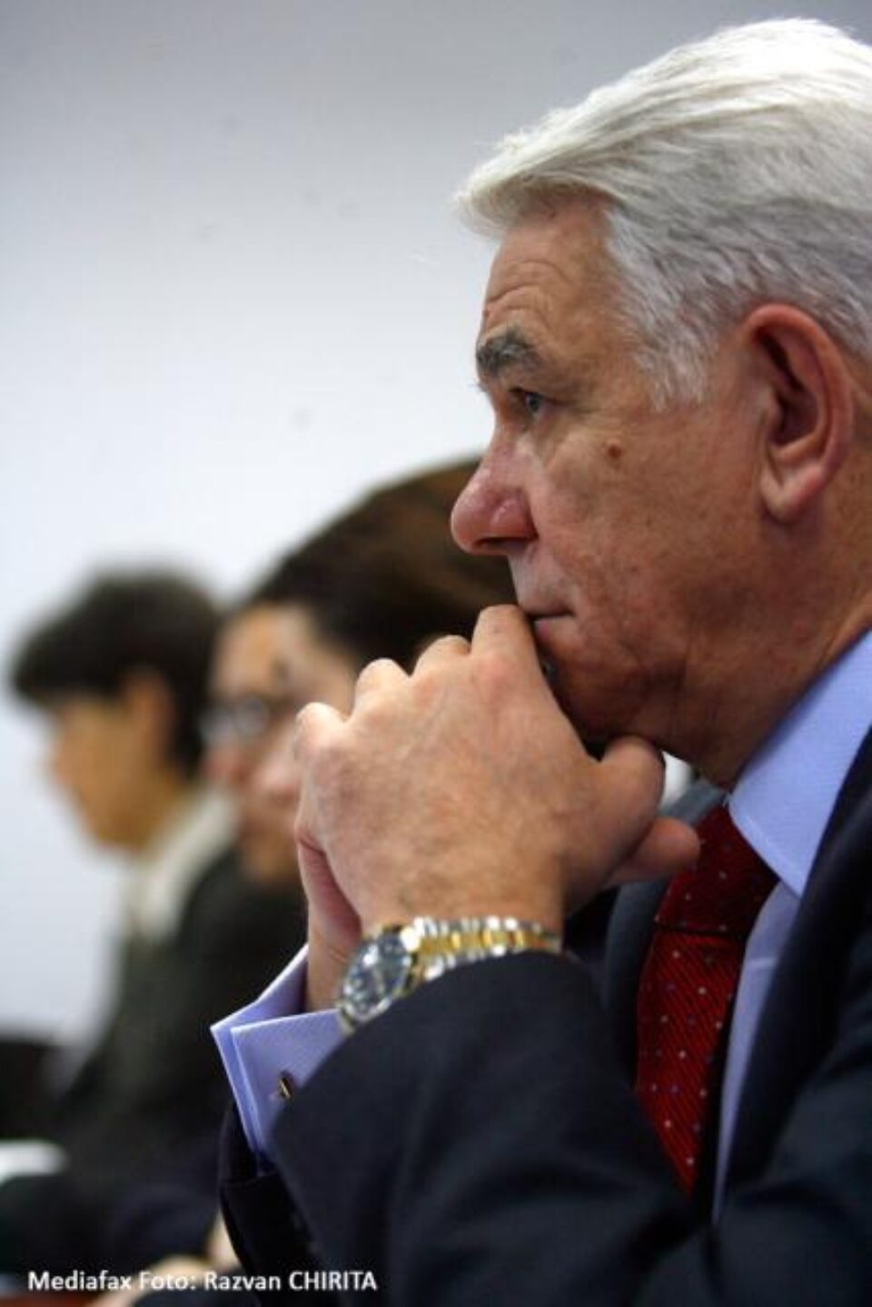 Meleșcanu, amenințat "ordinar" la telefon de Băsescu