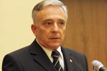 Guvernatorul BNR, Mugur Isărescu crede că leul are forța să revină