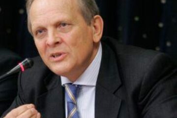 Theodor Stolojan: „Cred că trebuie un om cu preocupare temeinică în acest domeniu”