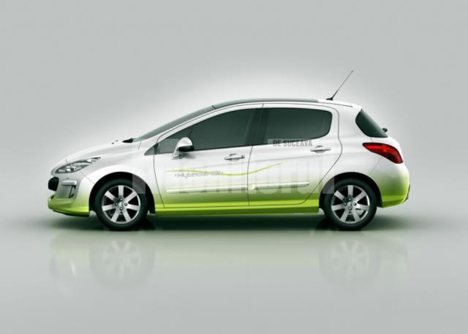 Peugeot 308 Hybrid, peste 2 ani