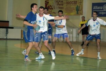 Handbal: Sucevenii au încheiat seria meciurilor amicale