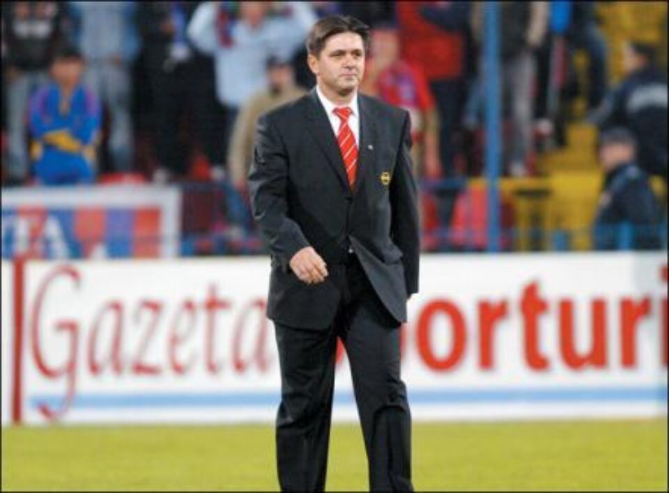 Lăcătuș așteaptă multe de la returul de campionat Lăcătuș așteaptă multe de la returul de campionat