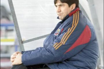 Pițurcă are sarcina să ducă naționala și la Mondialul din 2010