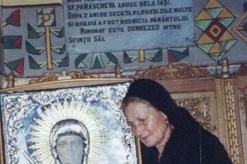 Îndreptar: Cum ne purtăm în biserică?