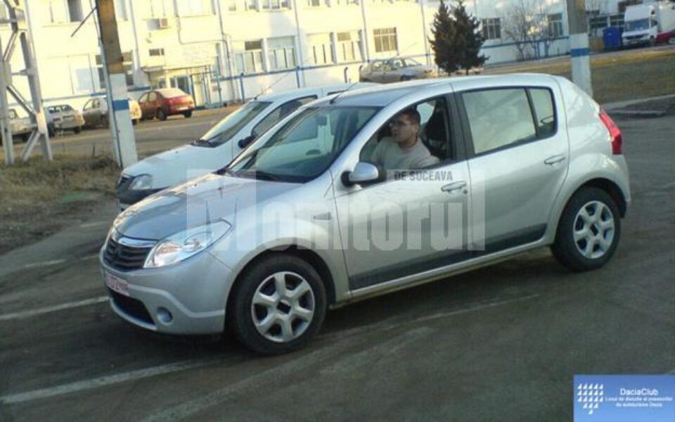 Iată noul Logan (hatch)