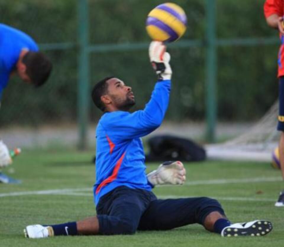 Zapata jonglează cu mingea din orice poziție