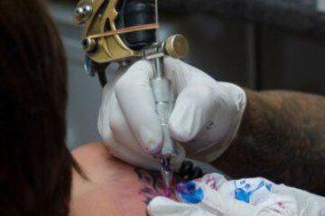 Tatuarea e mai eficace în provocarea sistemului imunitar