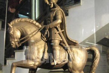 Statuia lui Ștefan cel Mare, donată Primăriei