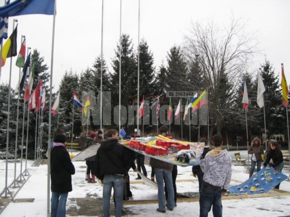 Ideile creative ale mai multor tineri europeni, prezentate sub forma unui puzzle