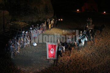 Spectacol nocturn: Asediul Cetății de Scaun