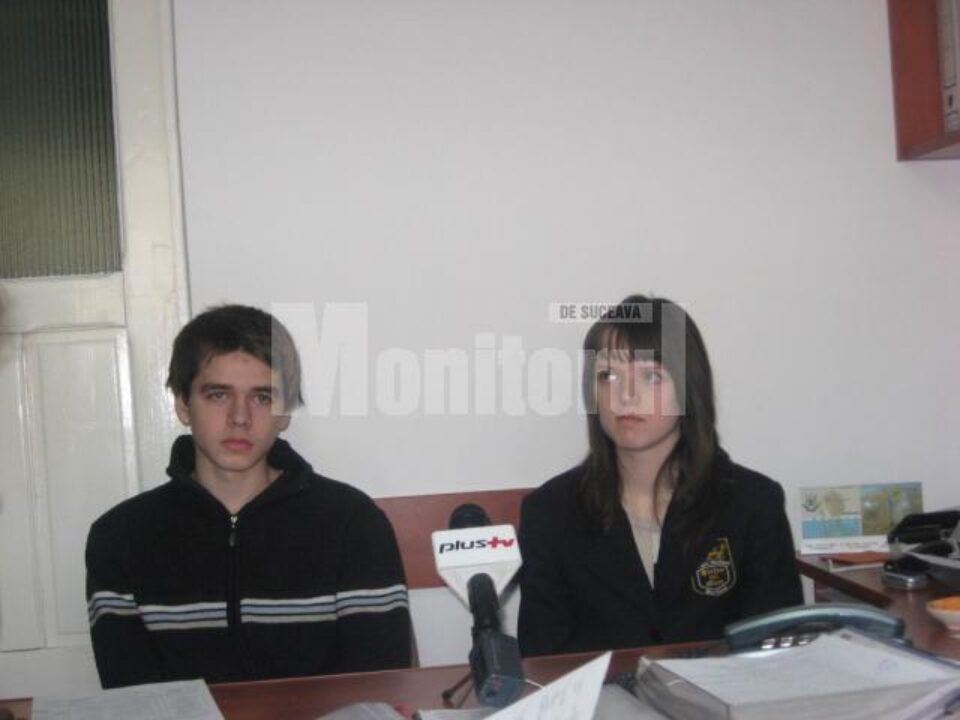 Performanță: Doi elevi suceveni selecționați în lotul olimpic al României