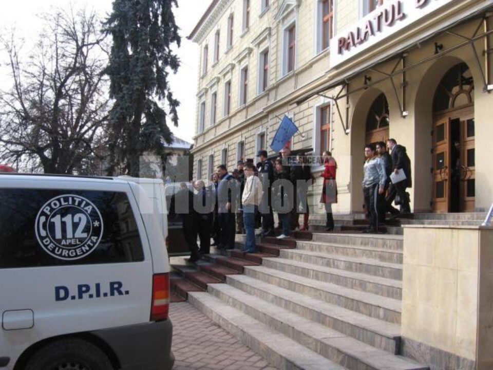 Arestați pentru contrabandă cu țigări