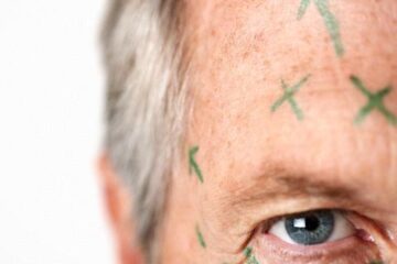 Numărul bărbaților care apelează la chirurgia estetică este în creștere