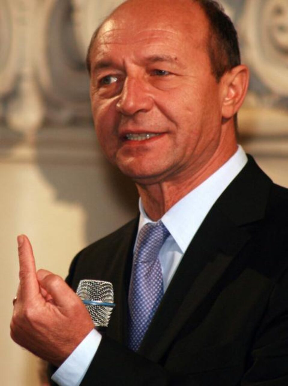 Băsescu este gata să colaboreze cu Tăriceanu în vederea găsirii unei soluții pentru Ministerul Justiției