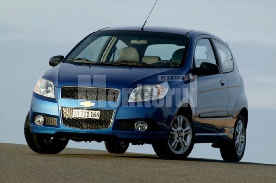 Chevrolet Aveo scade, practic, de la 5 la 3 uși
