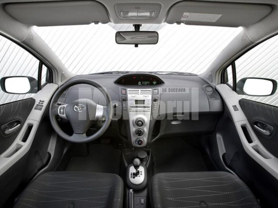 Toyota Yaris, ajustată ici și colo