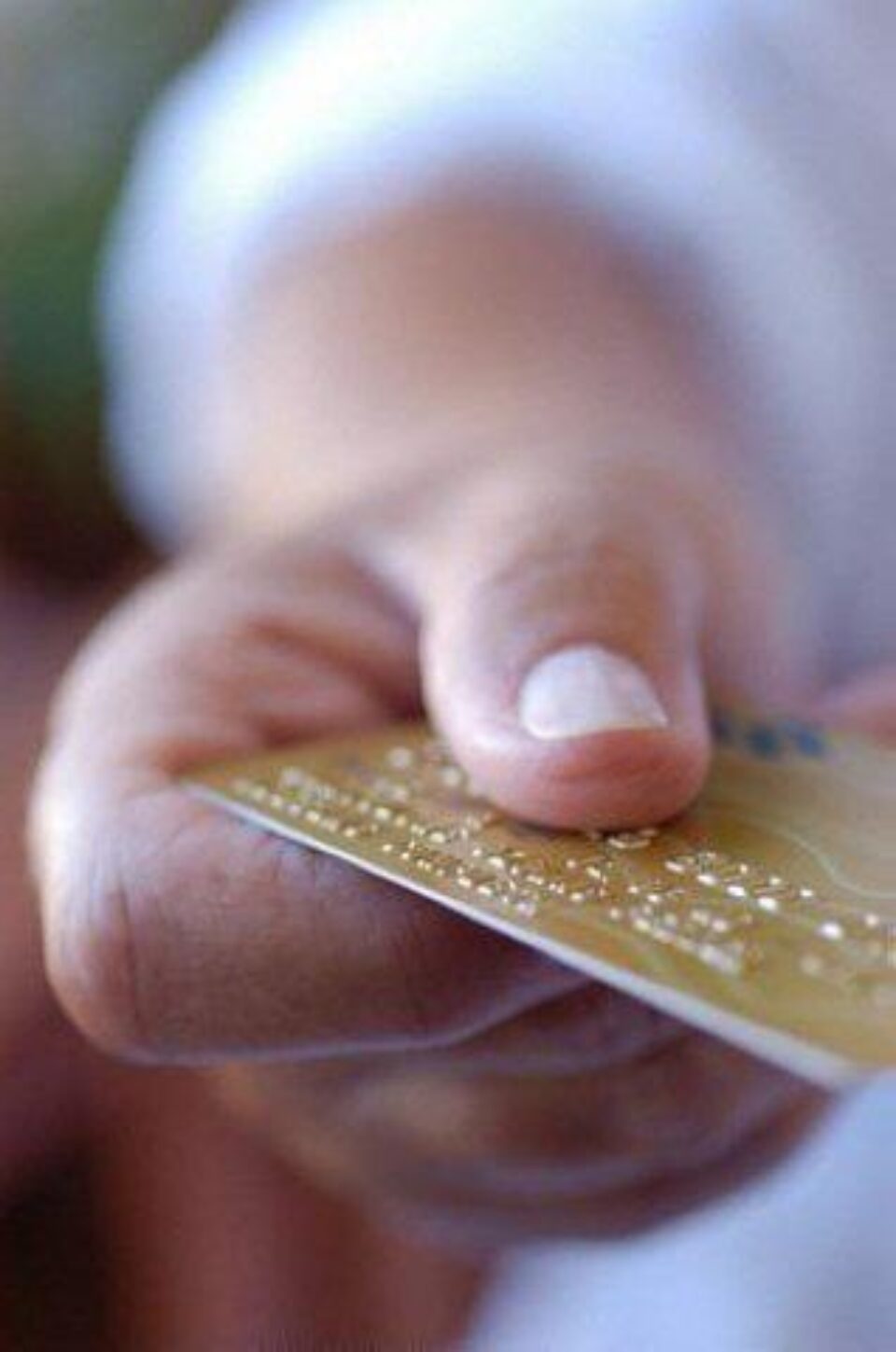 Rețeaua din care făceau parte românii era specializată în falsificarea de carduri