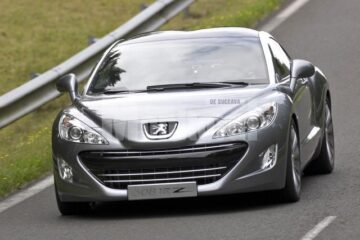 Peugeot 308 RC Z, cu ochii pe Audi TT