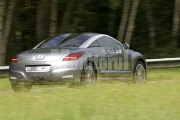 Peugeot 308 RC Z, cu ochii pe Audi TT