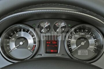 Peugeot 308 RC Z, cu ochii pe Audi TT