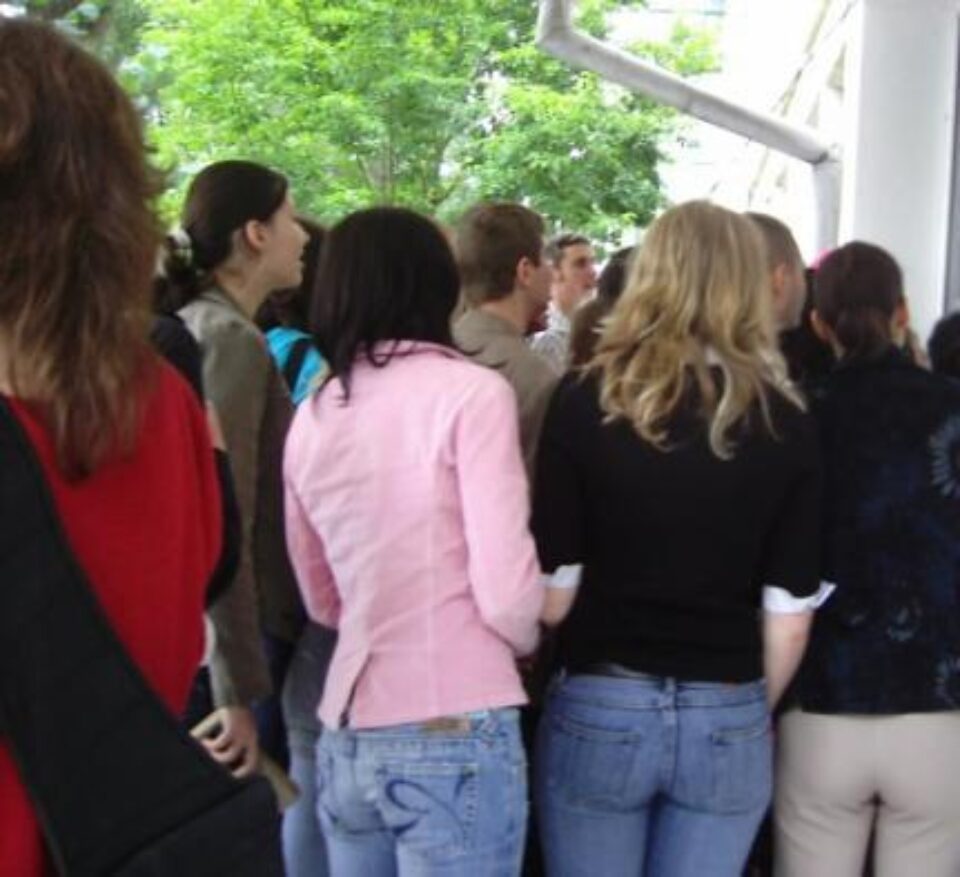 Elevii din mai multe județe vor intra în greva japoneză