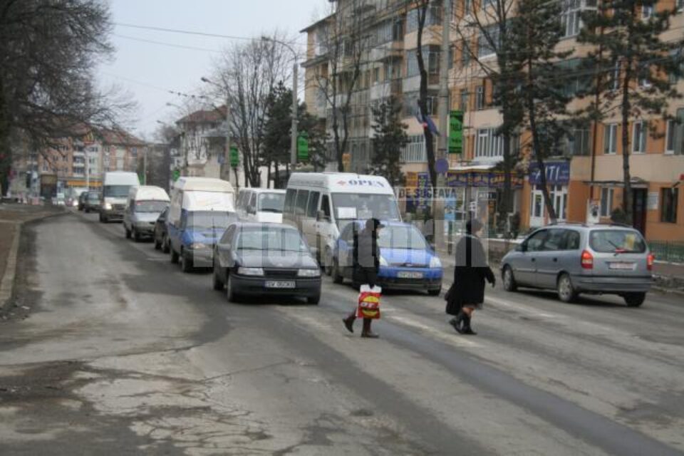 Zeci de accidente: Cea mai periculoasă stradă a Sucevei