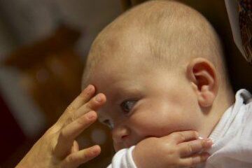Micul catehism: Rânduiala punerii numelui celui nou-născut