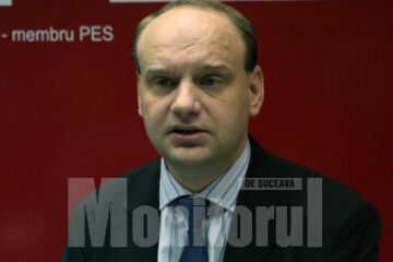 Pufuleți politici: Flutur, acuzat că și-a selectat candidații de primar pe „principiul contribuției”