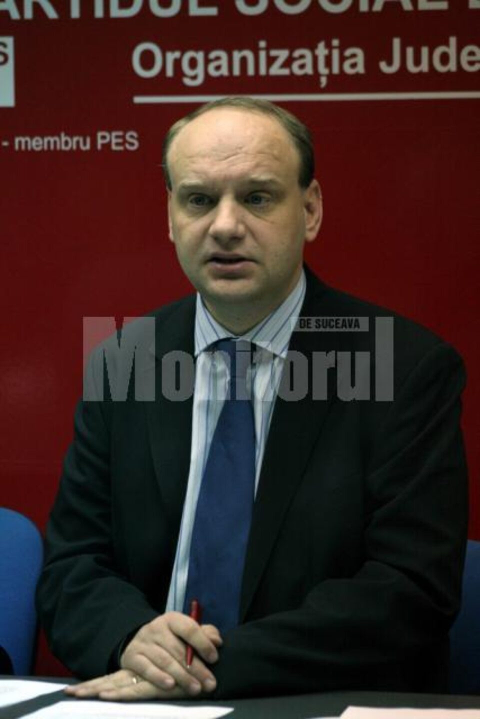 Pufuleți politici: Flutur, acuzat că și-a selectat candidații de primar pe „principiul contribuției”