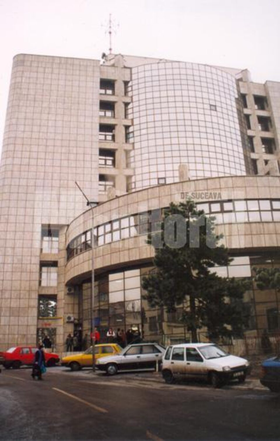 De la introducerea taxei de primă înmatriculare, sucevenii au plătit 21,76 milioane de lei De la introducerea taxei de primă înmatriculare, sucevenii au plătit 21,76 milioane de lei