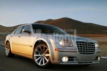 Premieră: Chrysler 300C SRT turează la maxim un diesel!