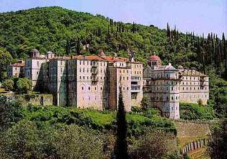 Istorie: Zografu - ctitorie bulgărească, „lavră a Moldovei“