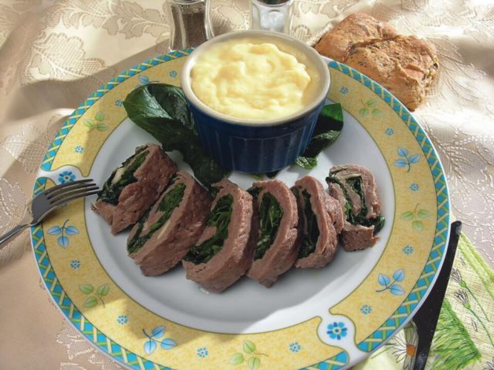 Spată de miel cu piure de usturoi