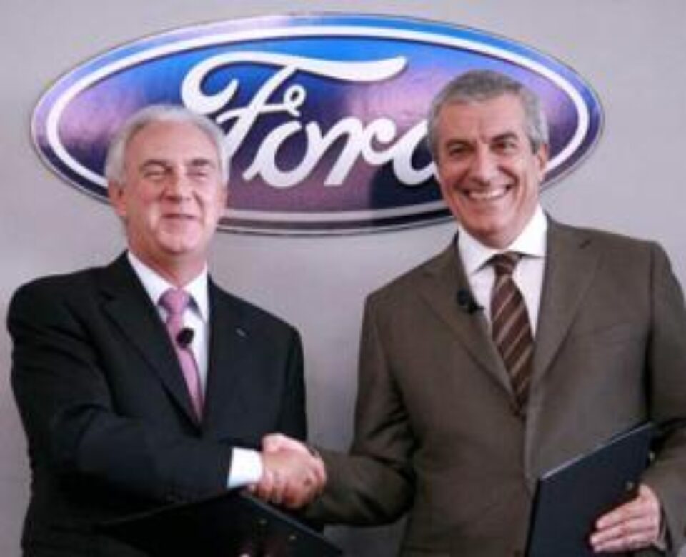 Premierul Tariceanu și John Fleming, CEO Ford, au bătut palma în 2007