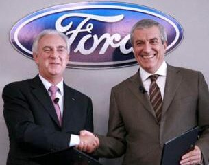 Premierul Tariceanu și John Fleming, CEO Ford, au bătut palma în 2007