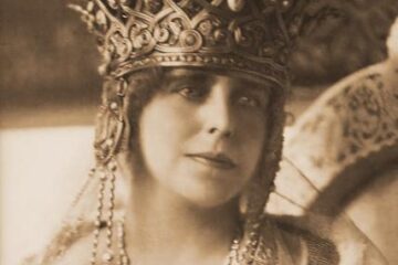 Coroana reginei Maria