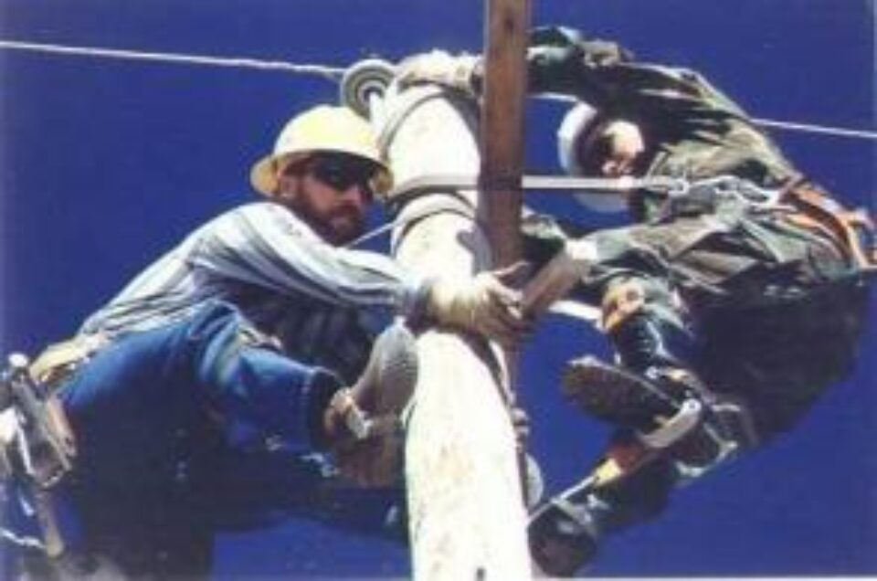 Achiziție: Primăria Suceava cumpără stâlpii de iluminat de la E.ON