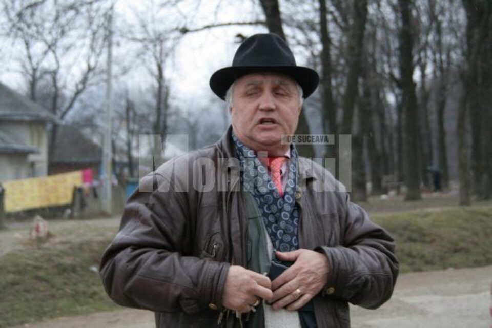 Viceprimarul Ioan Savin: “L-am trezit, i-am spus să plece din drum și am plecat mai departe spre Probota”