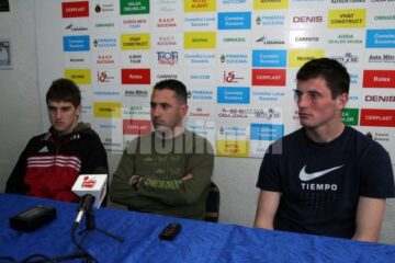 Marian Pană a venit la conferință însoțit de Leuciuc (stânga) și Halip (dreapta)